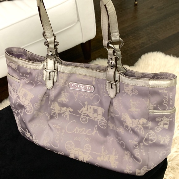 4 bags in a bundle!!! - Picture 2 of 6